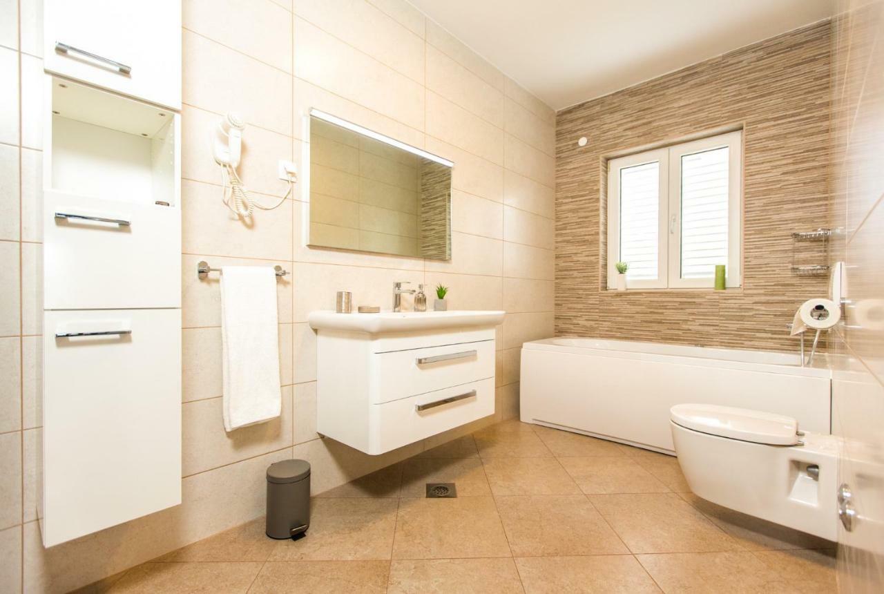 Villa Sun Čilipi Buitenkant foto